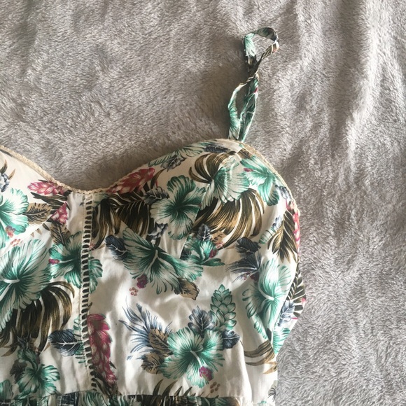 Indikah Tropical Floral Print Open Back Mini Dress - Picture 3 of 4